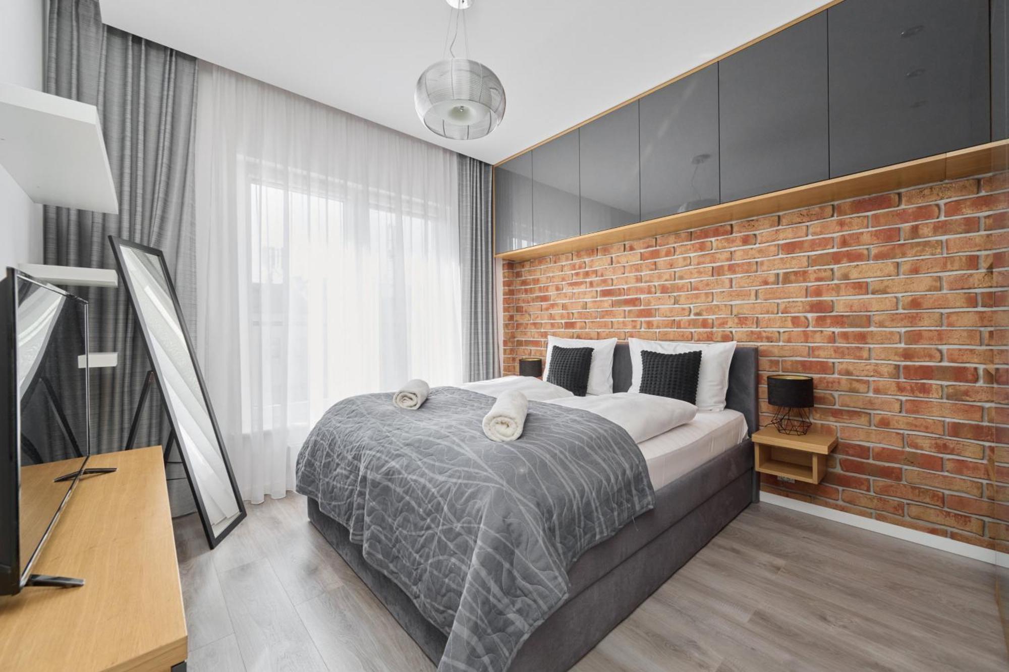 Stylish Kosciuszki Apartaments Near The Market Square With Free Garage Wroclaw By Noclegi Renters Exterior photo